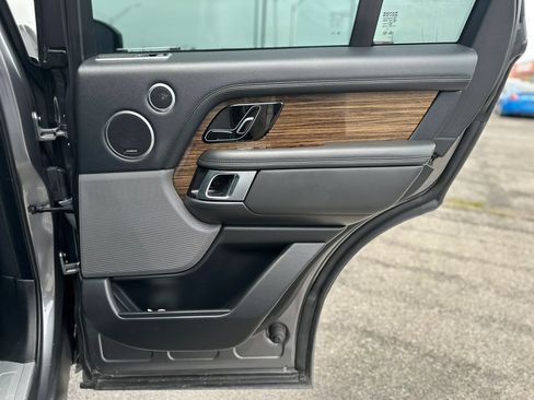 Used 2018 Land Rover Range Rover HSE AWD/4WD image 24