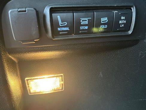 Used 2018 Ford Explorer Sport w/ Equipment Group 401A image 17