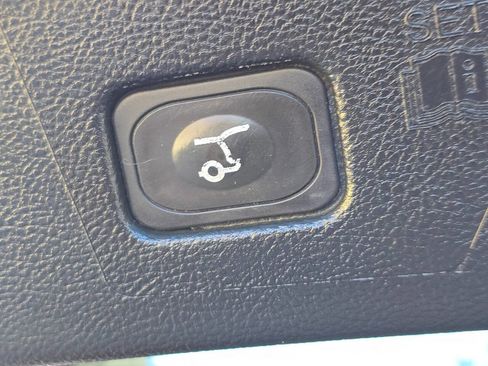 Used 2017 Ford Edge SEL w/ Equipment Group 201A image 21