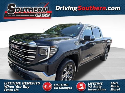 Used 2025 GMC Sierra 1500 SLT AWD/4WD image 1