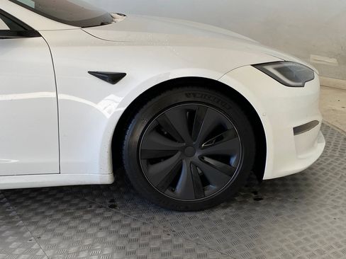 Used 2022 Tesla Model S AWD image 10