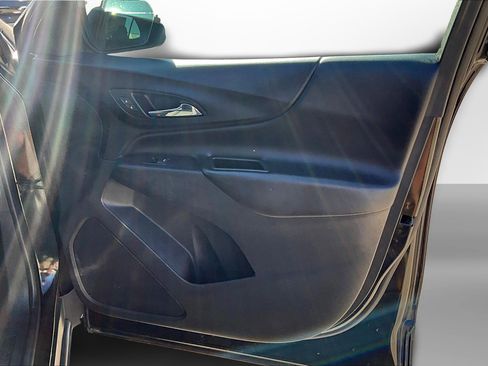 Used 2020 Chevrolet Equinox LT image 26