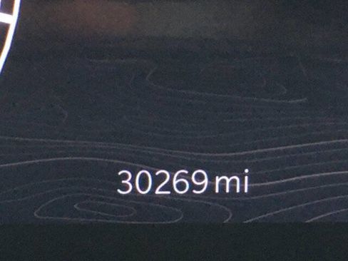 Used 2023 Jeep Grand Cherokee Limited w/ Black Appearance Package image 21