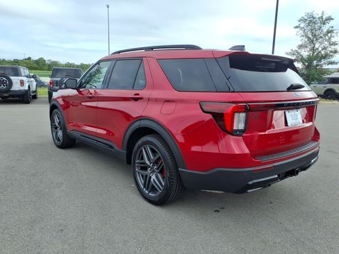 Used 2026 Ford Explorer ST-Line w/ ST-Line Street Pack RWD image 5