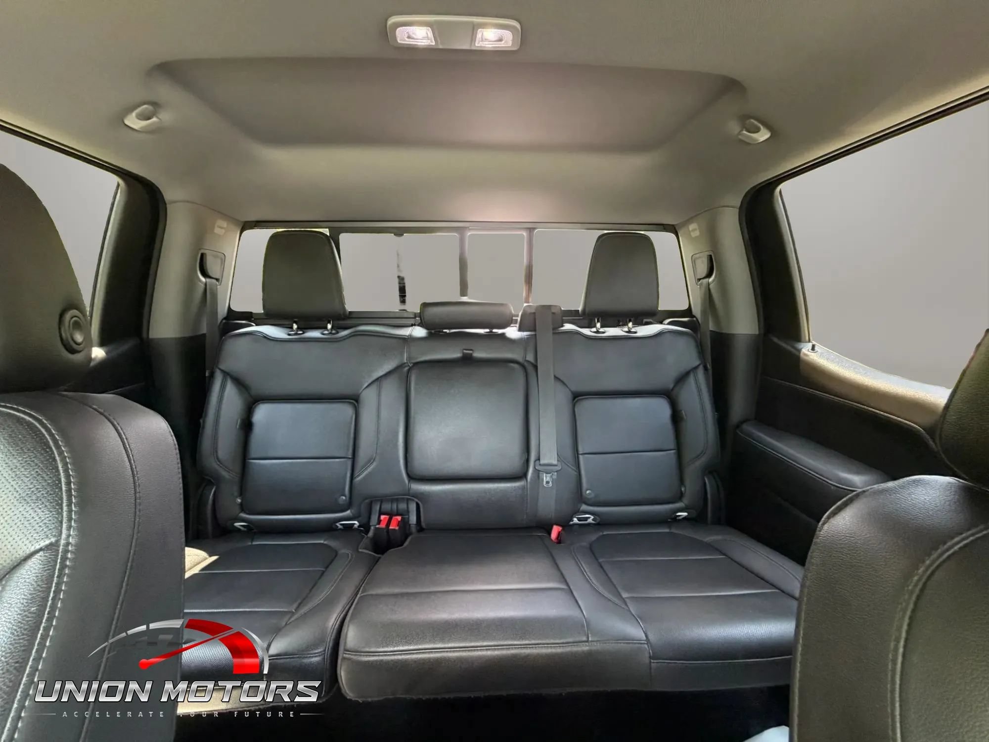 Used 2019 GMC Sierra 1500 SLT w/ SLT Premium Package AWD/4WD image 47