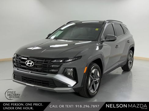 Used 2025 Hyundai Tucson SEL image 1