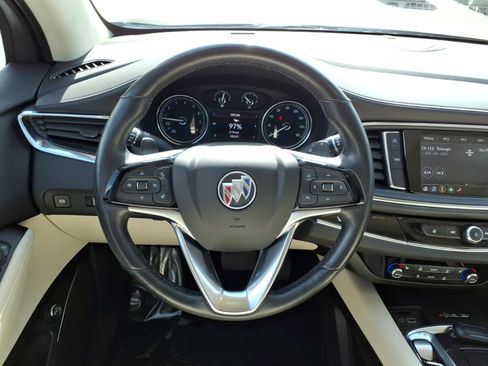 Certified 2023 Buick Enclave Essence image 14