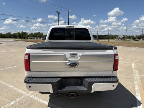 Used 2015 Ford F250 Platinum w/ FX4 Off-Road Package AWD/4WD image 4