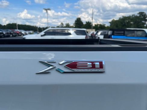 New 2026 GMC Sierra 1500 Pro w/ Pro Value Package AWD/4WD image 9