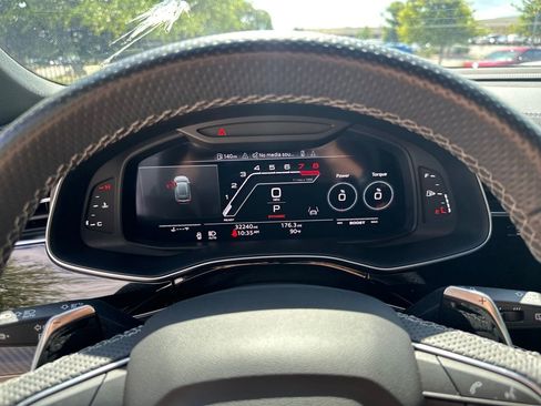 Used 2023 Audi RS Q8 AWD/4WD image 20