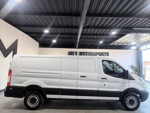 Used 2017 Ford Transit 250 148 Low Roof RWD image 4
