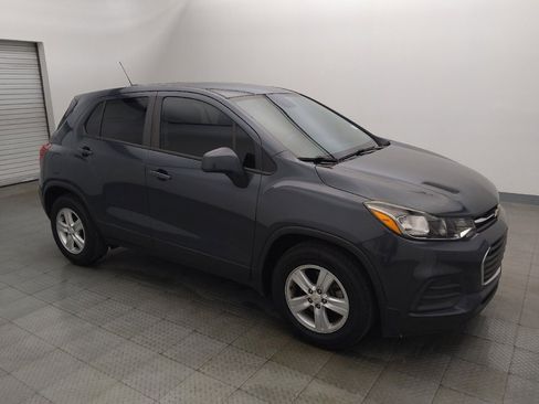 Used 2021 Chevrolet Trax LS w/ Tint and Cruise Package FWD image 11