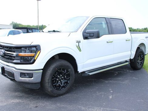 Used 2025 Ford F150 XLT w/ Equipment Group 301A Standard AWD/4WD image 3