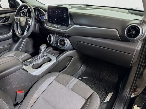 Certified 2024 Chevrolet Blazer LT w/ Convenience Package FWD image 27