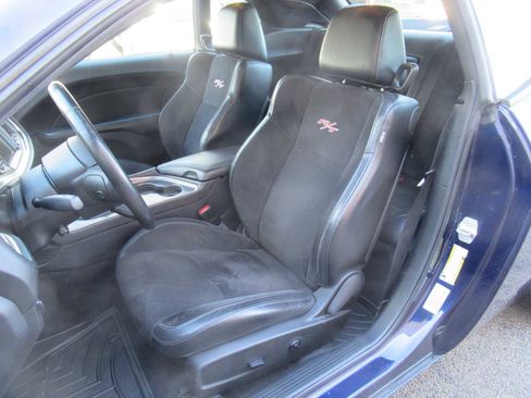 Used 2015 Dodge Challenger R/T Plus image 22