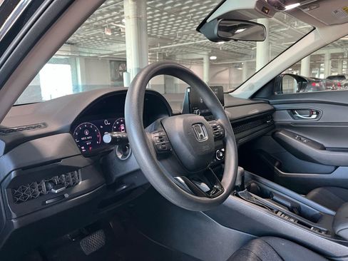 Used 2024 Honda Accord EX image 18