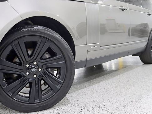 Used 2018 Land Rover Range Rover Long Wheelbase Supercharged image 4