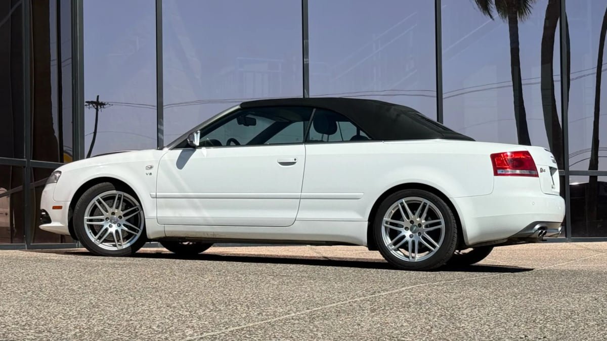 Used 2008 Audi S4 Cabriolet AWD/4WD image 5