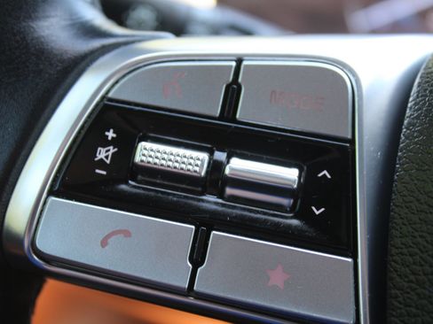 Certified 2025 Kia Telluride SX X-Line AWD/4WD image 32