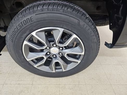 Used 2023 Chevrolet Silverado 1500 LT AWD/4WD image 21