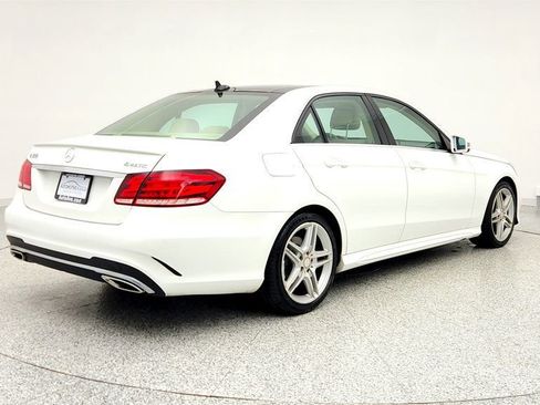 Used 2014 Mercedes-Benz E 350 4MATIC Sedan image 5