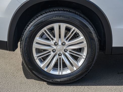 Used 2023 Mitsubishi Outlander ES image 13