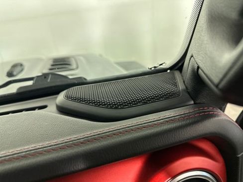 Used 2019 Jeep Wrangler Unlimited Rubicon image 29