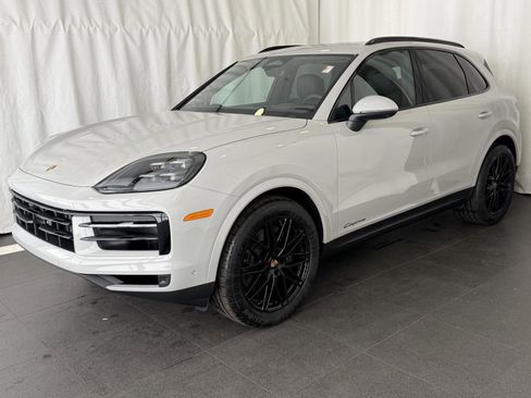 New 2026 Porsche Cayenne image 1