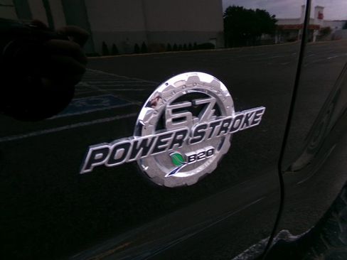 Used 2016 Ford F350 Lariat w/ Lariat Ultimate Package image 21