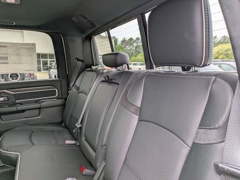 New 2026 RAM 3500 Laramie AWD/4WD image 28