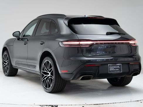 Certified 2025 Porsche Macan AWD/4WD image 7