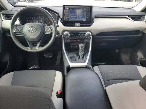 Used 2022 Toyota RAV4 XLE image 27