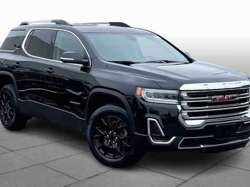 Used 2023 GMC Acadia SLE w/ Driver Convenience Package image 3