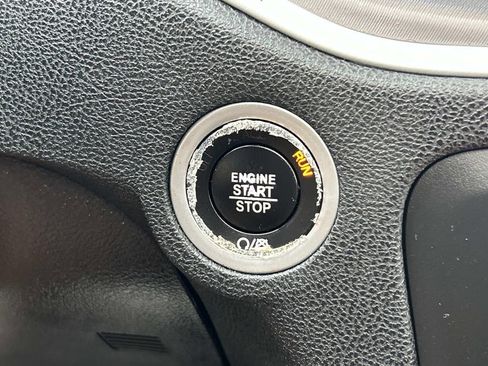 Used 2021 Dodge Charger SXT w/ Blacktop Package image 25