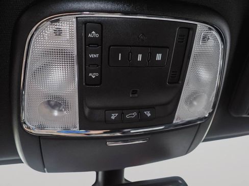 Used 2014 Jeep Grand Cherokee Altitude AWD/4WD image 33