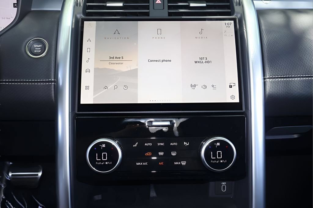 New 2026 Land Rover Discovery Dynamic SE AWD/4WD image 22
