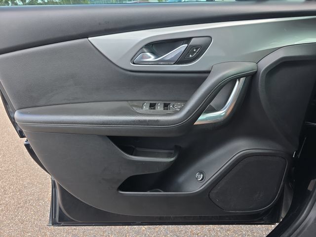 Used 2020 Chevrolet Blazer LT FWD image 17