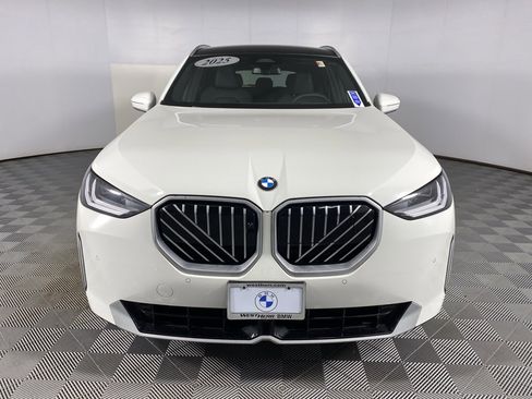 Used 2025 BMW X3 xDrive30i w/ Premium Package image 4