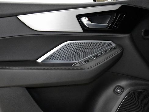 New 2026 Acura MDX SH-AWD image 7