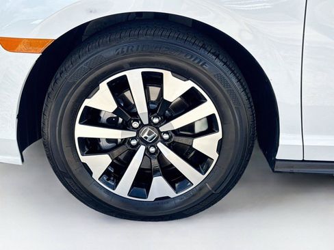 Certified 2026 Honda Odyssey EX-L image 36