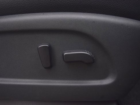 Used 2020 Nissan Titan PRO-4X w/ Pro-4x Convenience Package image 35