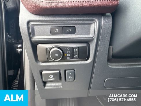 Used 2024 Ford Expedition Max Limited image 30