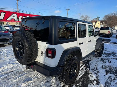 Used 2025 Jeep Wrangler Unlimited Sport image 5