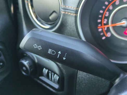 Used 2022 Jeep Wrangler Unlimited Sahara image 28