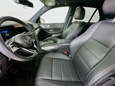 Used 2025 Mercedes-Benz GLE 350 4MATIC image 23