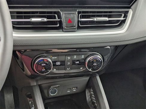 New 2026 Chevrolet TrailBlazer LT w/ Convenience Package image 19