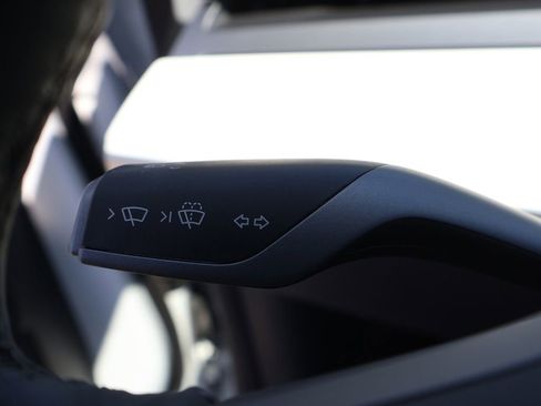 Used 2023 Tesla Model 3 Standard Range image 45