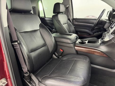 Used 2016 GMC Yukon SLT w/ Open Road Package AWD/4WD image 36