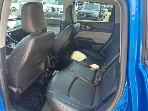 Used 2022 Jeep Compass Latitude AWD/4WD image 49