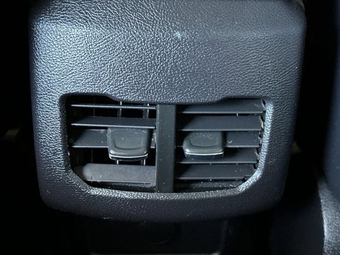 Used 2020 Ford Fusion Titanium AWD/4WD image 16